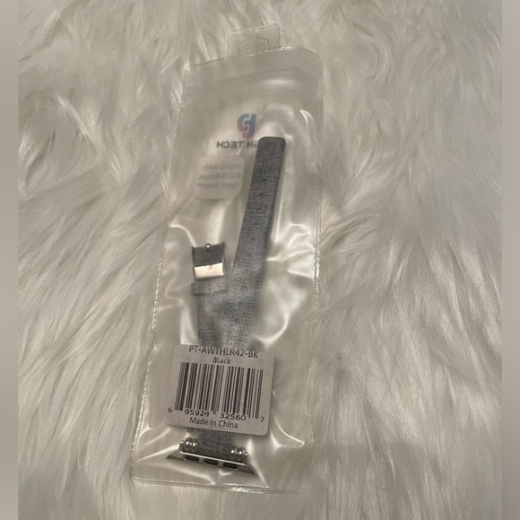 BNWT AppleWatch Band - Picture 2 of 2